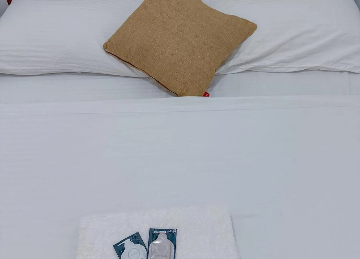 Tonight Hotel Τζωρτζ Τάουν 0*,